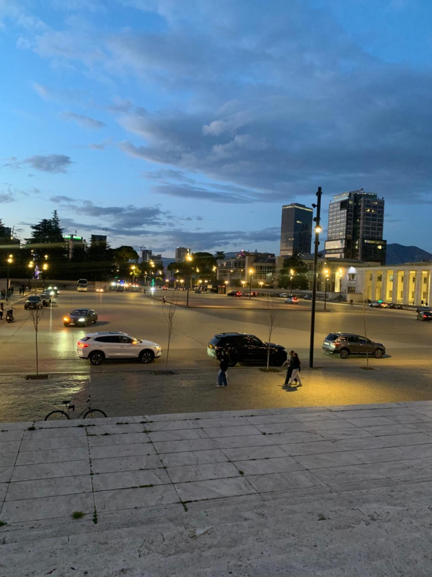 Perla * Tirana